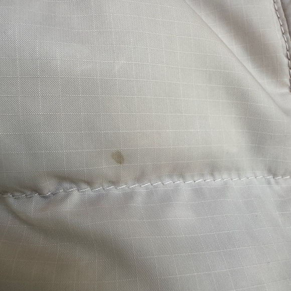 The North Face 3T Girls Black & Pink 550 Down Reversible Puffer Jacket - Picture 6 of 14